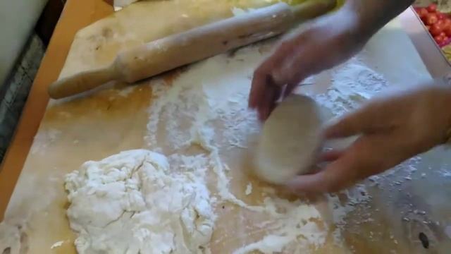 Пирожки на кефире с картофельным пюре за 10 минут!!! Это очень вкусно !!!