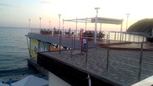 Ольгинка, вечерний вид с пирса ОК Орбита