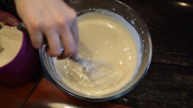 Блины на закваске с шоколадным соусом