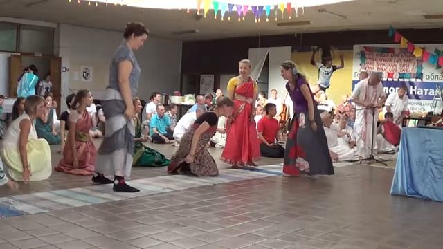 маха арати и киртан Его святейшества Шрилы Прабхавишну прабху в Тольятти 19 июля 2014 смотреть онлайн