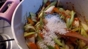 ЛУК- ПОРЕЙ ПО - ТУРЕЦКИ. ПРАСА.