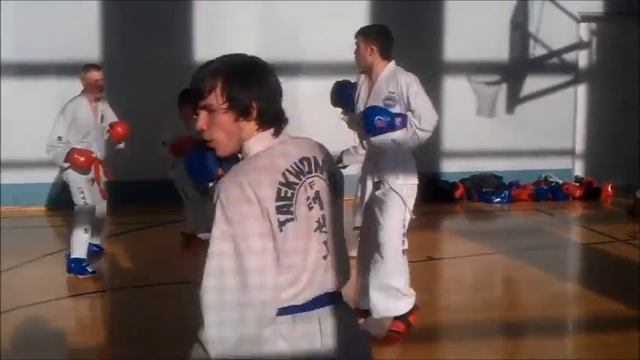 ПЕРВЫЙ БЛИН НЕ КОМОМ смотреть онлайн