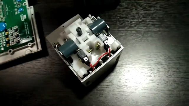 Модуль АВР Andeli HATS9-63/3P начинка смотреть онлайн