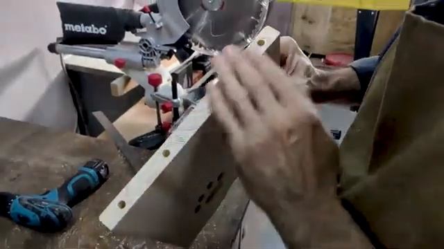 КАК СДЕЛАТЬ ПОДСТАВКИ ПОД МИСКИ? ЭТО ПРОСТО! Наши подставки безопасны для животных? смотреть онлайн