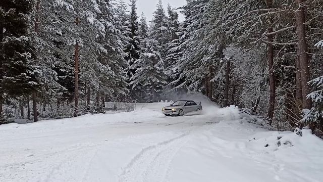 Subaru impreza snow drift Belmeken 1