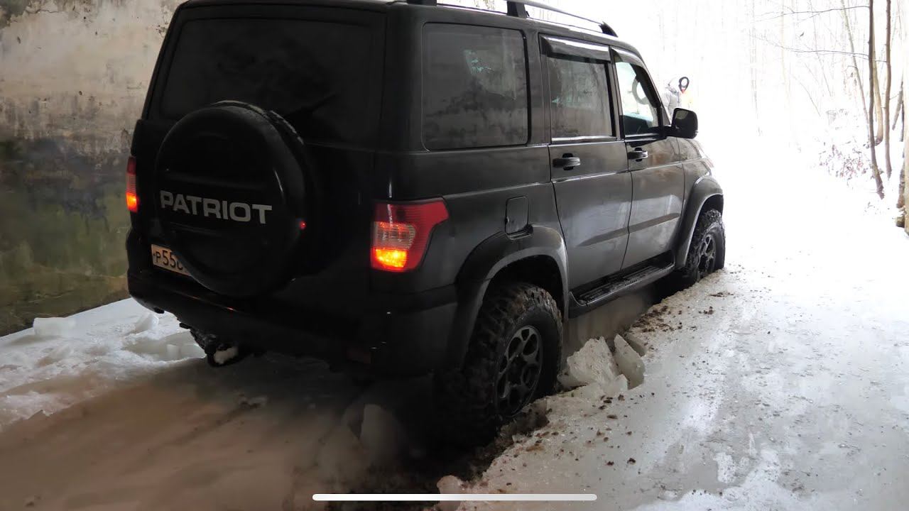 Кроссоверы Haval H9, Skoda Kodiaq, Suzuki Grand Vitara, Jimny, Prado преодолевают подъёмы и броды смотреть онлайн