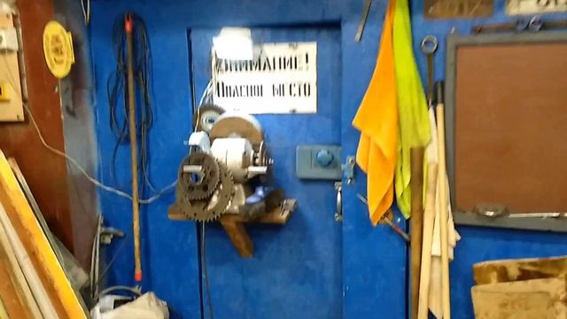 ИЖ "Отморозок": Шипую колеса монтажными дюбелями смотреть онлайн