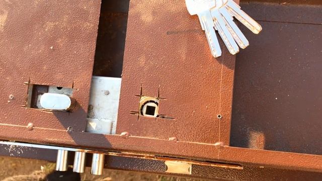 Утепление входной металлической двери гаража своими руками. смотреть онлайн