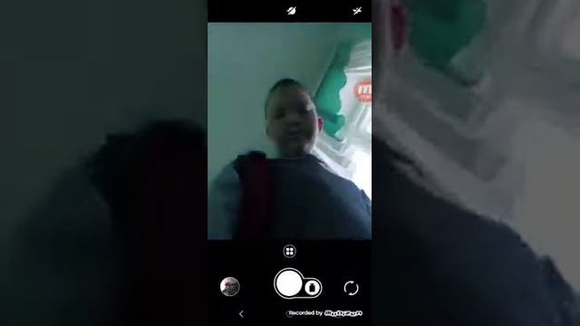 Школьный день в школе чуть не спалили!!!!