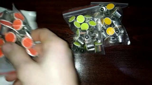 Много и очень дёшево. LED лампы в автомобиль