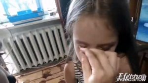 Групповой косплей на Алису в стране чудес. С помощью грима.