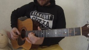 Простая и красивая мелодия на акустической гитаре перебором