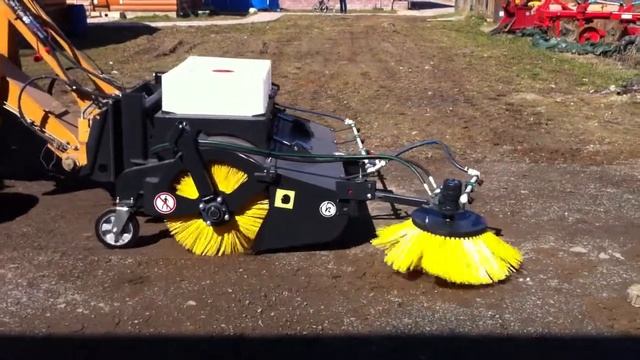 Щетка дорожная, уборка улиц, коммунальное оборудование смотреть онлайн