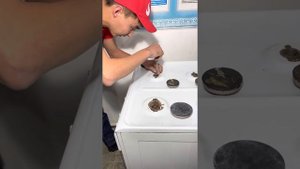 Не горит или славо плохо горит гарелка гарелка комфорка газовый плиты прочистка сопла!Ремонт Гефест