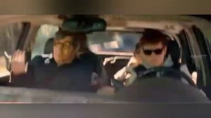 Малиш на драйве под музику