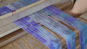 Ткачество на станке с бердом: река основы.