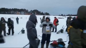 зимняя рыбалка и соревнования на волге 28.01.2017