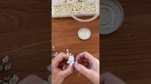 Шпилька с цветами из смолы витраль