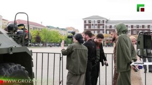 Рамзан Кадыров посетил выставку трофейной техники, захваченной чеченскими бойцами в ходе СВО