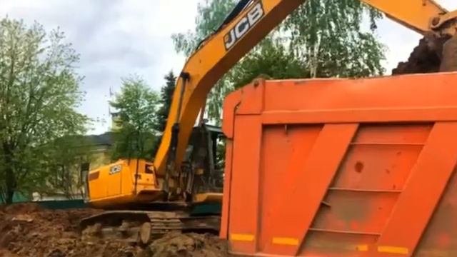 Разработка котлована с использованием шпунтового ограждения