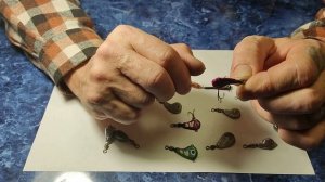 Тейл спиннер из свинцового грузила.