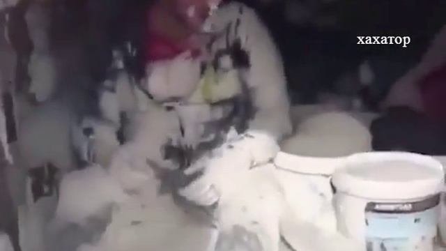 Прокатился внутри фургона с краской