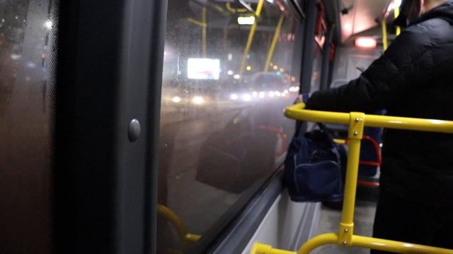 Поездка на автобусе №1 в Казани. От Интерната до Халитова. (20.01.2022) смотреть онлайн