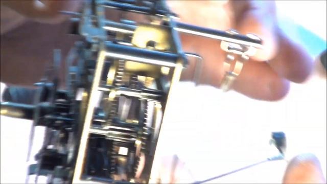 Repairing and Cleaning a Dusty Cuckoo Clock смотреть онлайн