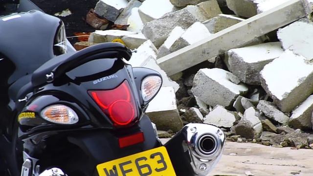 Suzuki GSX1300R Hayabusa Motorcycle Review Road Test GT Motorcycles