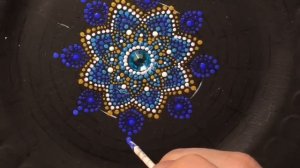 Точечная роспись декоративной тарелки. Мастер-класс.(Точечная роспись для новичков)