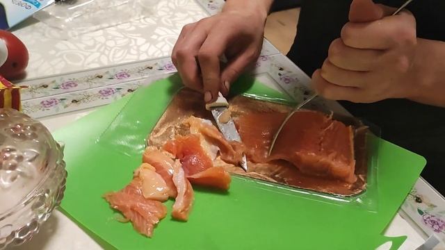 Как разрезать красную рыбу смотреть онлайн