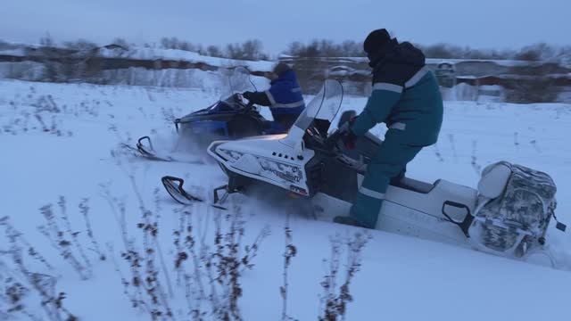 Тест Снегоходов ямаха вк540 и Арктик кет 570