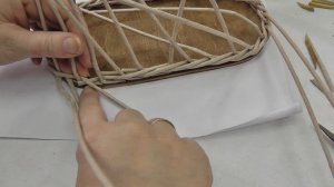 Косичка из тройных веревочек. Плетение из газетных трубочек