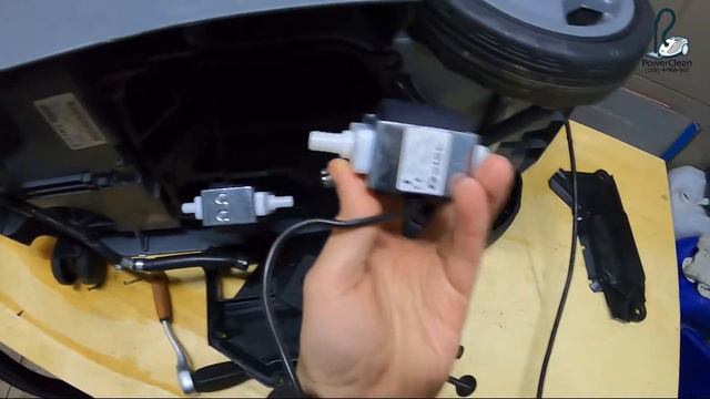 Замена помпы Karcher Puzzi 10/1 (Puzzi 100) Как самостоятельно поменять помпу на пылесосе Керхер