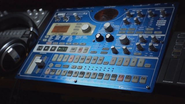 KORG EMX1 Dawless Melodic Techno Jam on standalone Groovebox смотреть онлайн