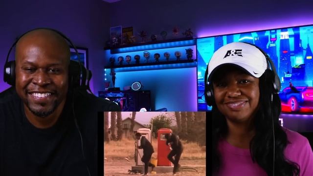 Second Time Reaction to Tears for Fears - Everybody Wants to Rule The World смотреть онлайн