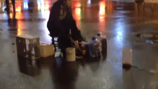 играет на чем попало смотреть онлайн