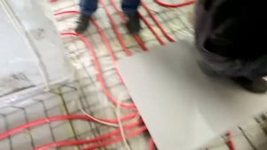 Обзор монтажа водяного теплого пола в квартире