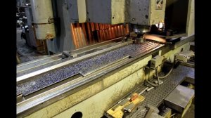 Станок фрезерный вертикальный с крестовым столом и УЦИ 65А60Ф1 от Алистанок