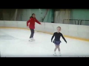 Первые соревнования по фигурному катанию