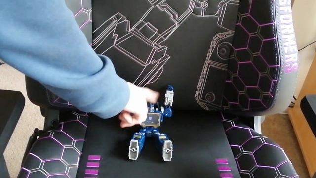 i was sent a transformers gaming chair смотреть онлайн