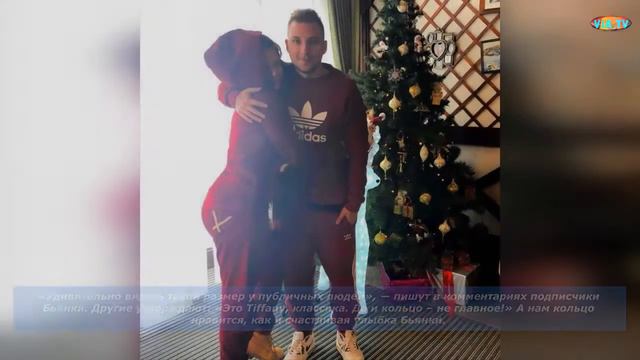 Бьянка выходит замуж! Но что не так с ее кольцом? смотреть онлайн