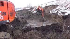 КОПАЮТ ПРУД , МЫ ВОЗИМ ЖИЖУ И БУКСУЕМ