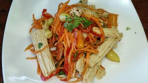 Салат из спаржи