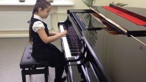 Ю. Абелев " В степи".