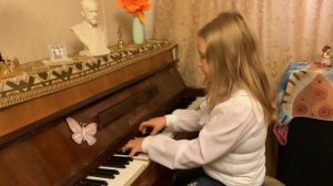 Milana. Трезвучия Си мажор и си минор