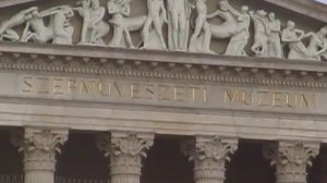 Budapest, hősök tere, Szépművészeti Múzeum, WEB_0352.MP4