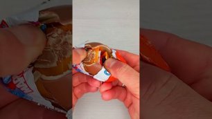 How To Open The Kinder Surprise Egg In 1 Second!