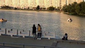 Minsk Belarus, уличные музыканты на набережной Свислочи около Дворца Спорта на проспекте Победителе