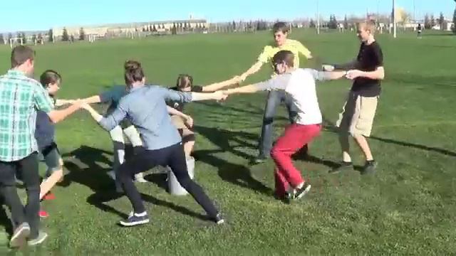 Outdoor Game: Poisonous Stump смотреть онлайн